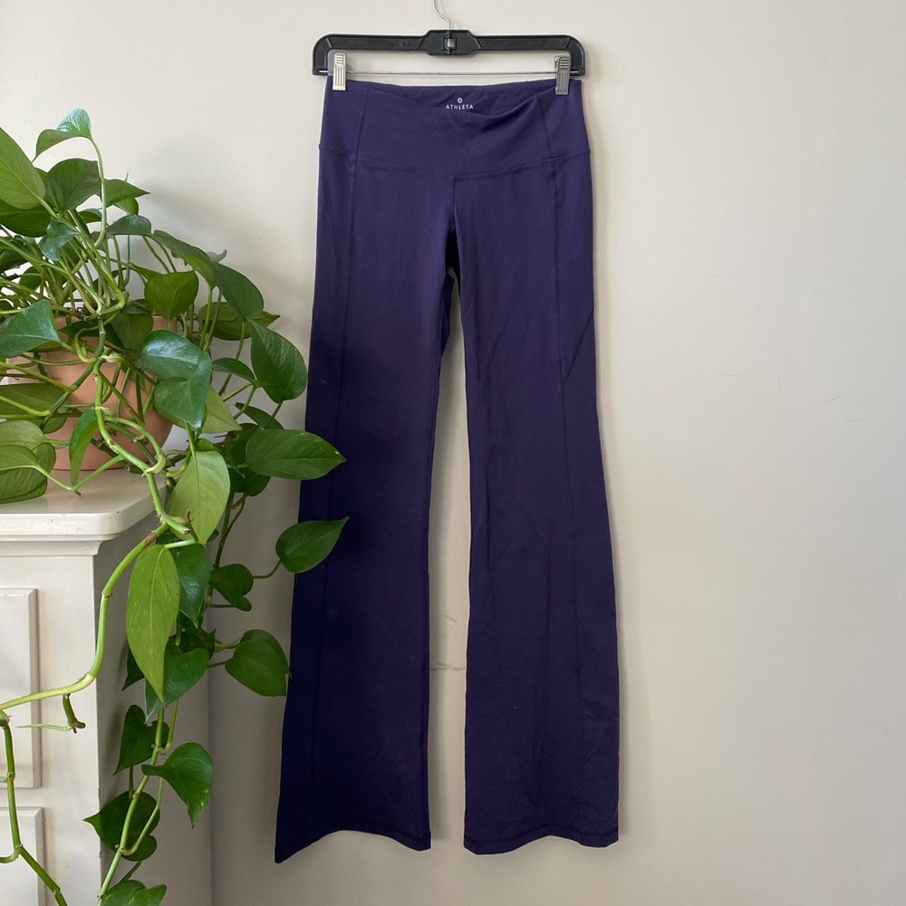 Athleta Relevation Flare Legging Low Rise; small